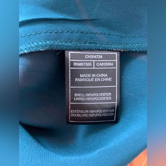 Cupcakes and Cashmere Floral Top - Picture 6 of 9